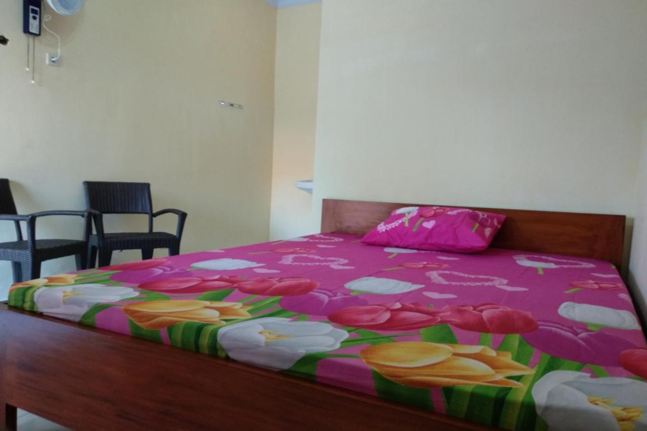 Kelapa Gading Homestay Syariah Redpartner Banyuwangi  Exterior photo